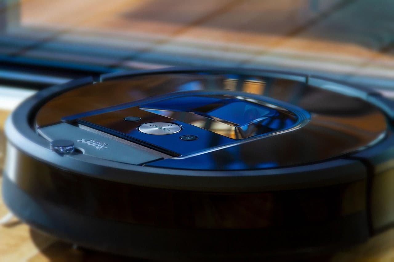Main Image: Robot vacuum cleaner